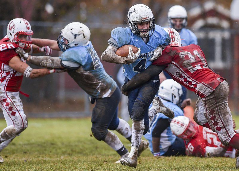 Therrien, Tanners hold off Saugus' upset bid